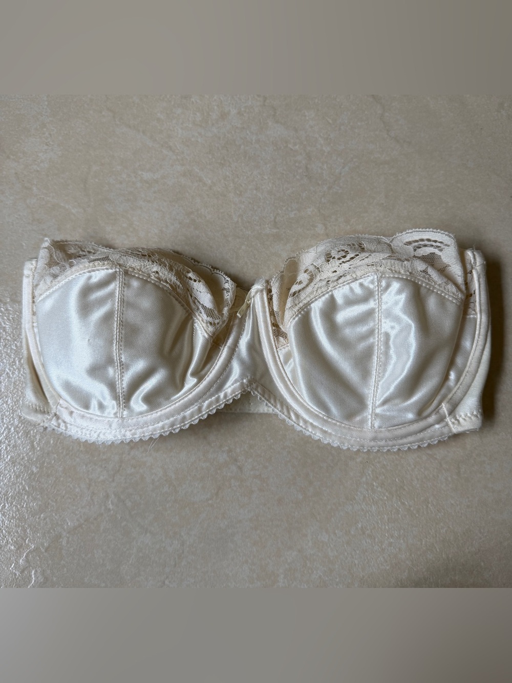 32D Vintage Bali 2412 Lightly Lined Lace Strapless Ivory Underwire Bra